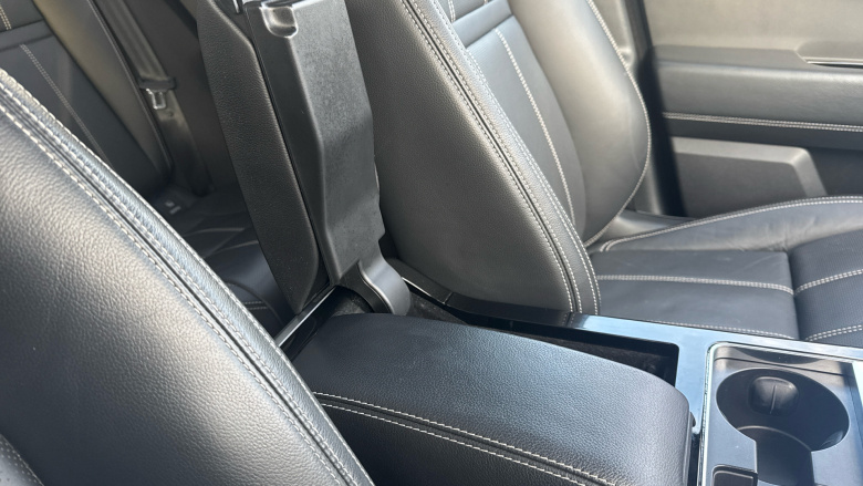 Land Rover Range Rover Velar 2.0 D200 SE 5dr Auto Diesel Estate